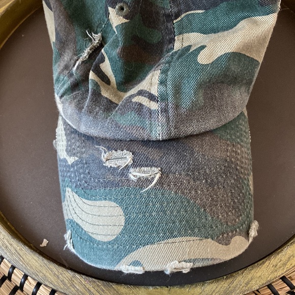 K Bethos Vintage distressed Camo hat, EUC with no defects, no stains - Picture 2 of 6